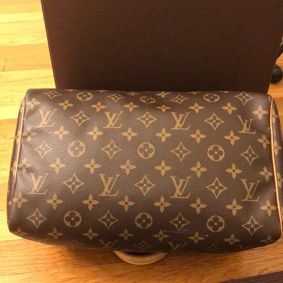 Louis Vuitton SPEEDY 30 bag - Picture 9 of 16